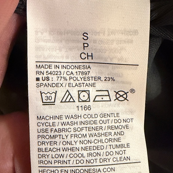 Old Navy Camo Womens Athletic Shorts - Picture 7 of 7